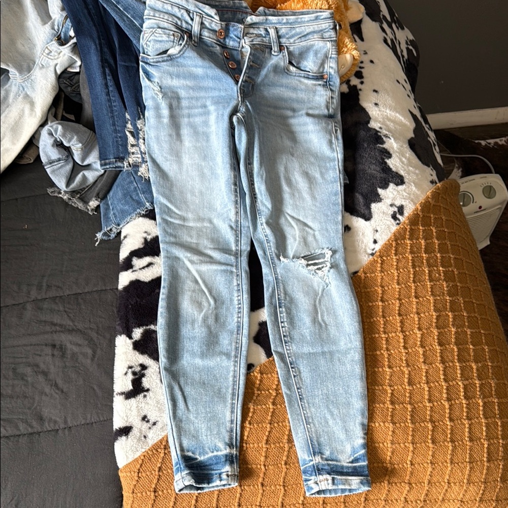 Light Blue Distressed Women's Jeans